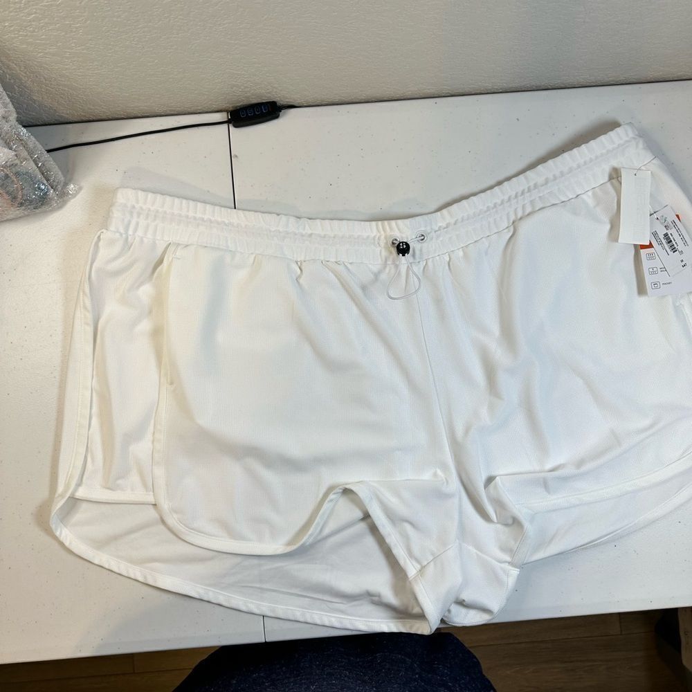 NWT Sports Illustrated Plus Size White Drawstring Waist Athletic Shorts - 3XL - Picture 9 of 11